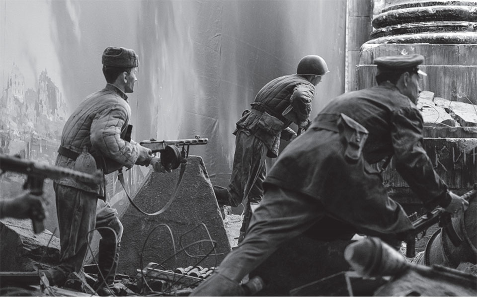 η-ζωή-και-το-πεπρωμένο-του-γκρόσμαν-561238597