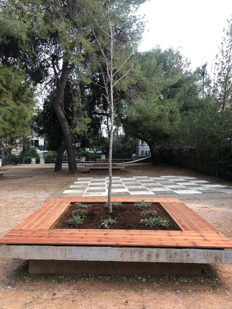 Κάποια σχολεία άνοιξαν «αγνώριστα»-1