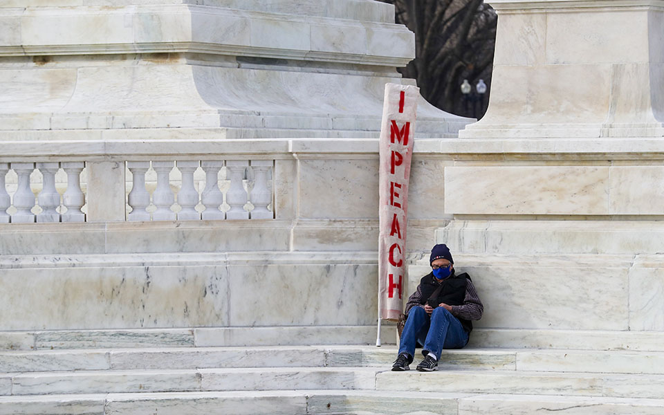«Φρούριο» το Καπιτώλιο μετά την εισβολή (εικόνες)-9