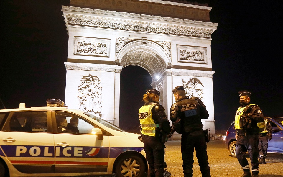 γαλλία-απαγόρευση-χρήσης-drone-για-τον-έλε-561227434