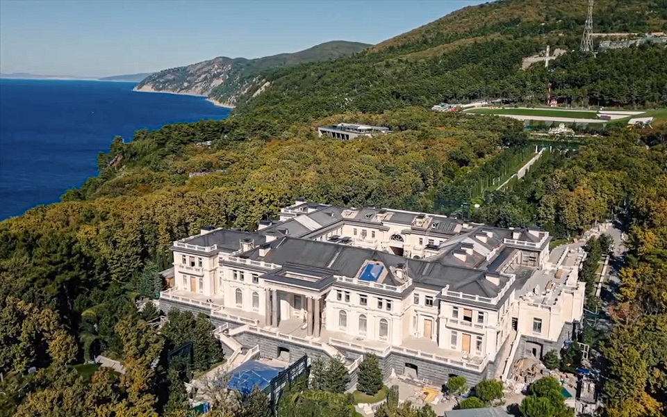 σαρώνει-το-βίντεο-ναβάλνι-για-το-παλά-561245413