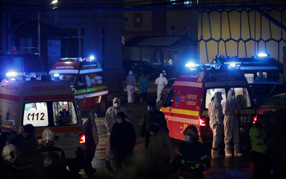 τέσσερις-νεκροί-από-πυρκαγιά-σε-νοσοκ-561245701