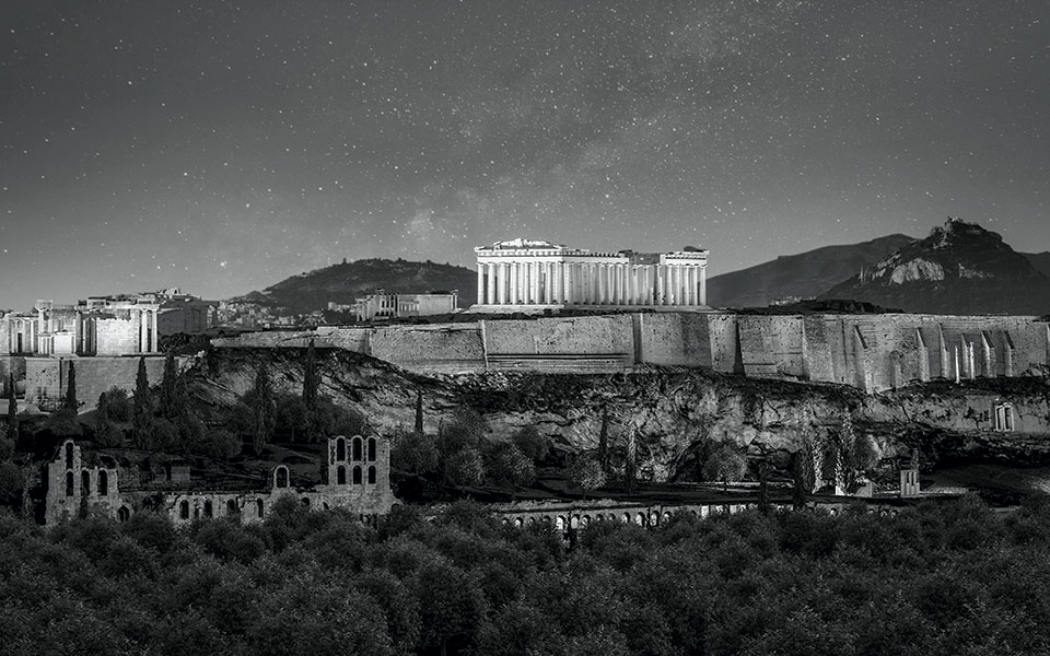 ξένοι-αναλυτές-με-πλεόνασμα-αξιοπιστ-561227155