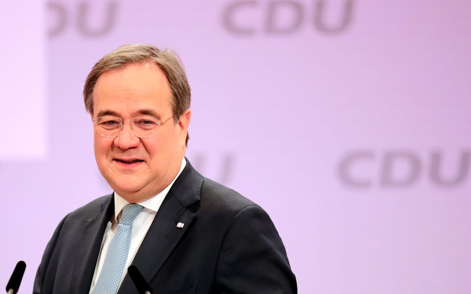 ο-άρμιν-λάσετ-εξελέγη-νέος-πρόεδρος-το-561230626