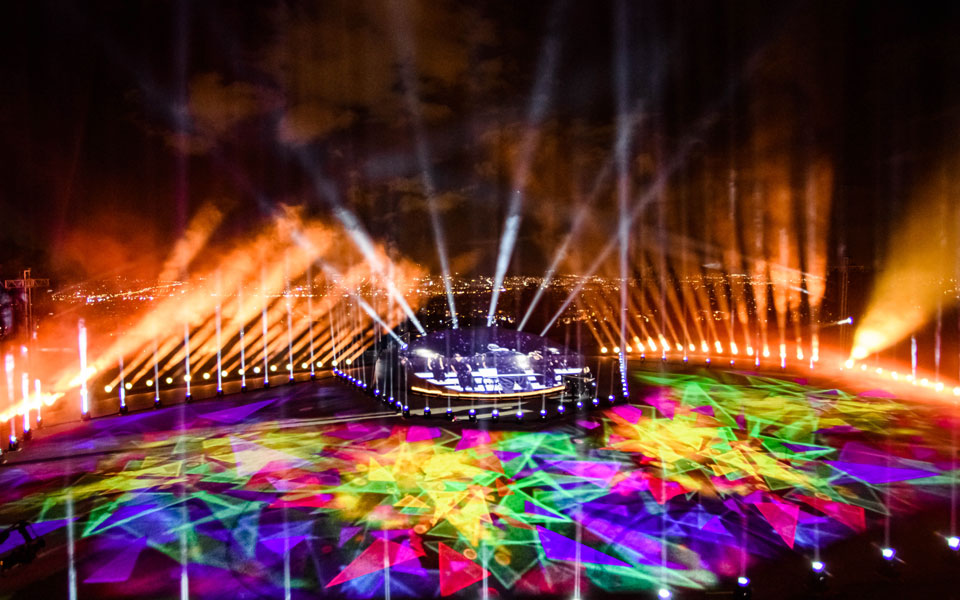 διαφορετική-αλλά-και-αισιόδοξη-υποδο-561213721