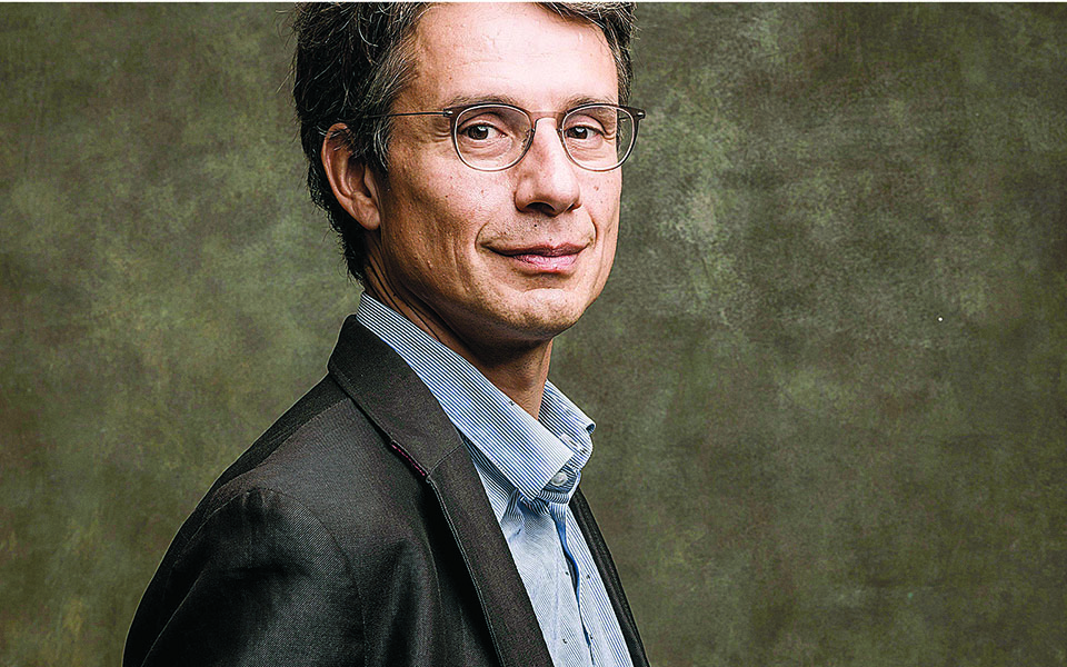 εποχή-κατακερματισμού-και-πόλωσης-561238495