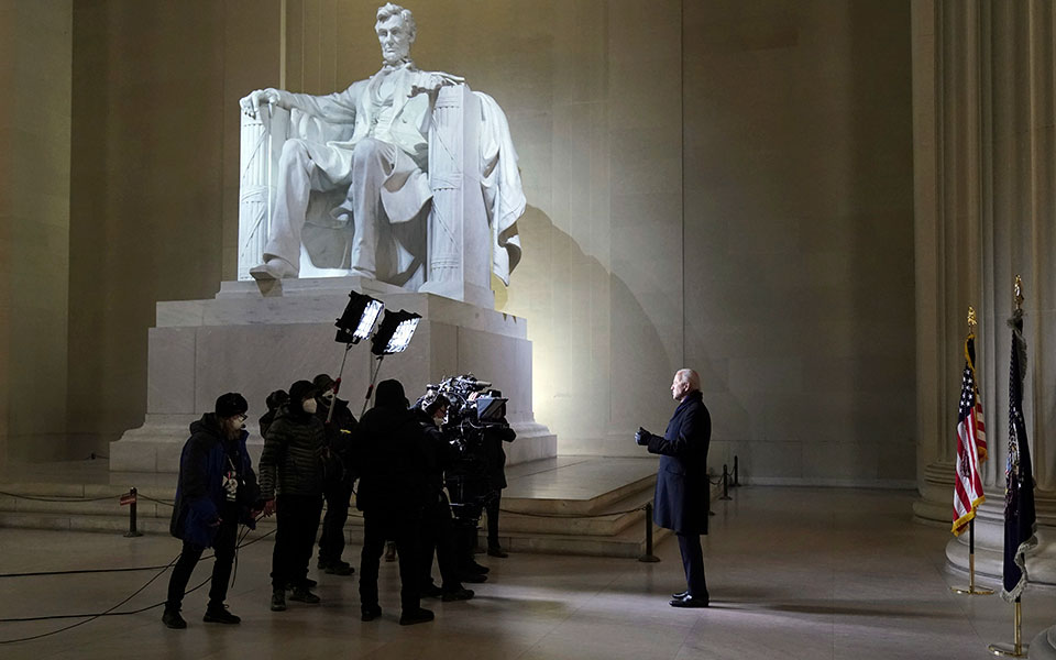 ο-μπάιντεν-θα-διατηρήσει-τον-κρίστοφε-561237040