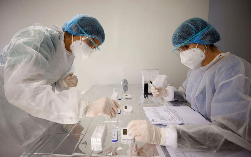 εμπειρογνώμονες-ο-που-πρέπει-να-μεταρ-561234109