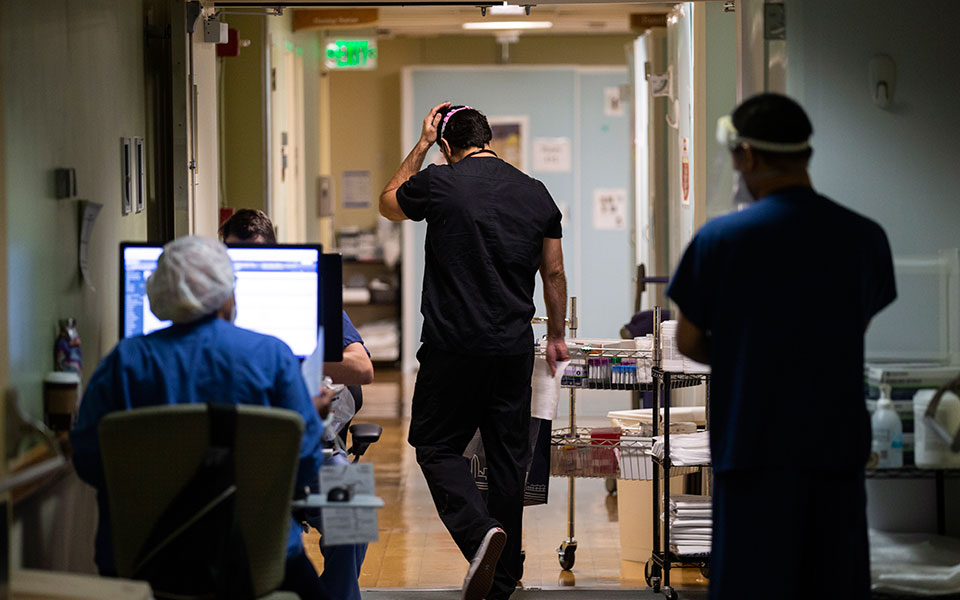 Ψήγματα αισιοδοξίας αλλά και διαρκής εγρήγορση: 605 νέα κρούσματα – 24 θάνατοι-1