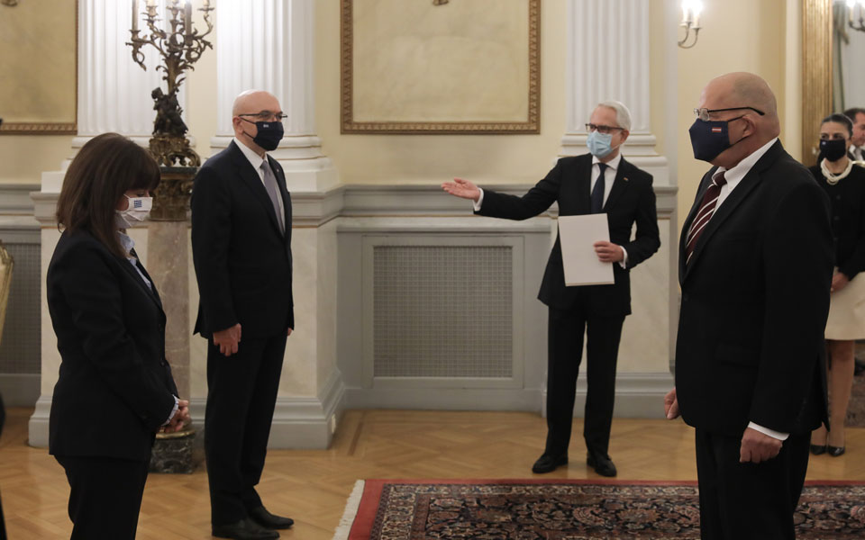 διαπιστευτήρια-νέων-πρέσβεων-στην-πτ-561224299