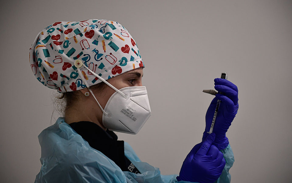 γερμανία-έλλειψη-εμβολίων-και-άδεια-κ-561222835