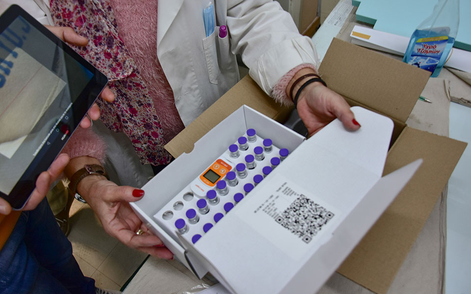 ιατροί-και-οδοντίατροι-του-ιδιωτικού-561219730