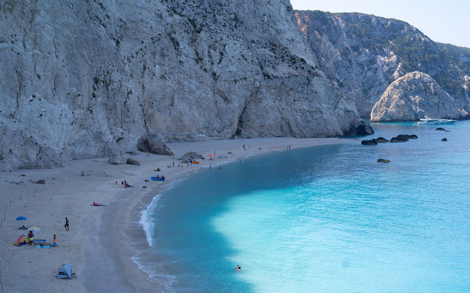 πώς-κάλπαζε-ο-τουρισμός-πριν-από-τον-561227839