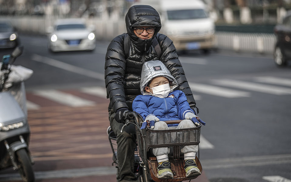 κίνα-107-κρούσματα-του-νέου-κορωνοϊού-σε-24-561238906