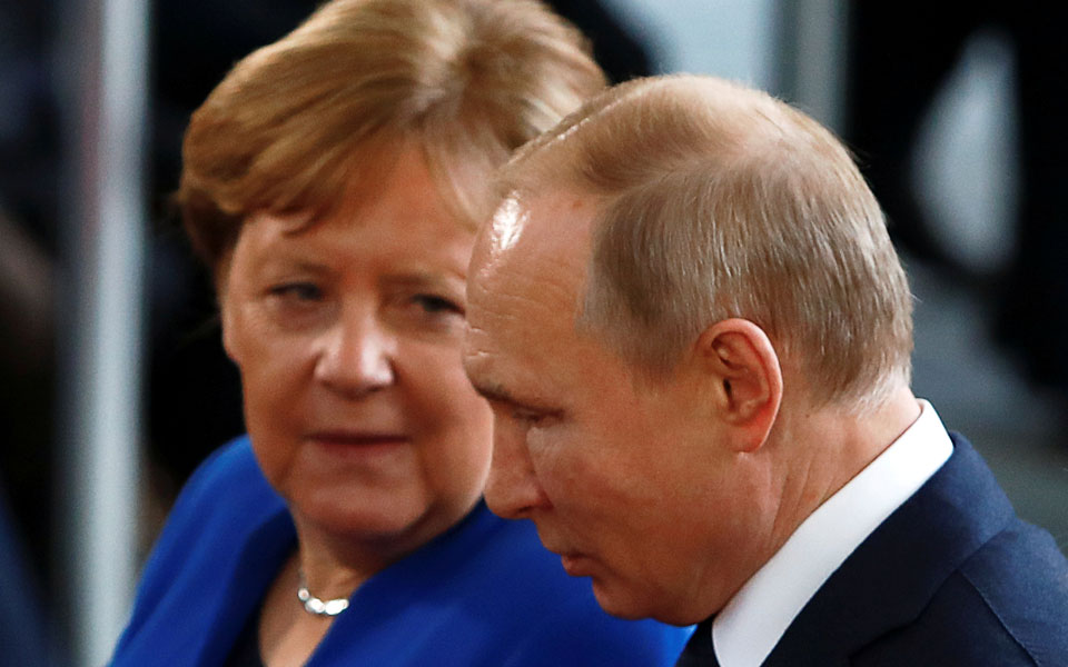κρεμλίνο-πούτιν-και-μέρκελ-συζήτησαν-561216679