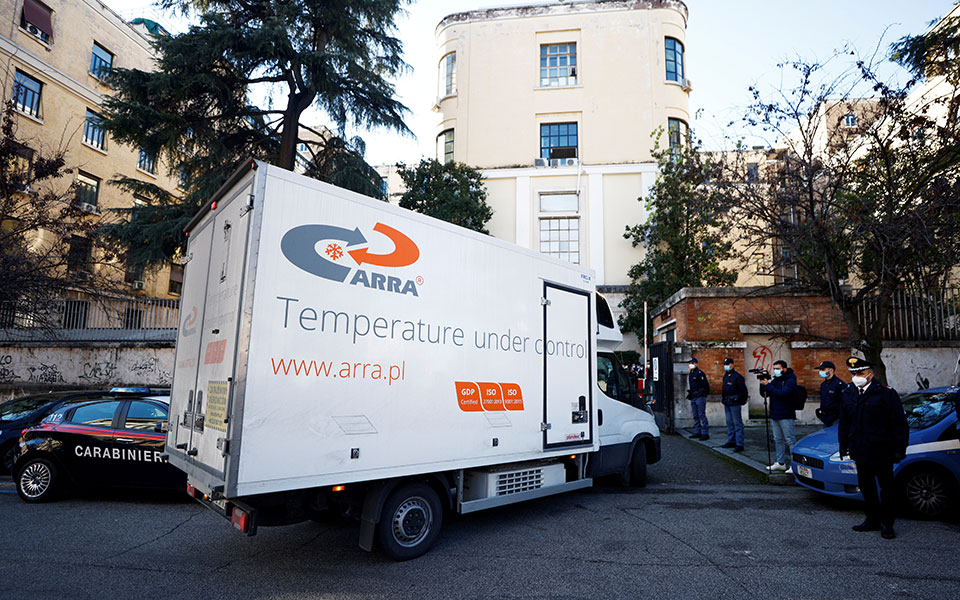 ιταλία-20-λιγότερα-εμβόλια-από-moderna-τη-δεύτ-561245959