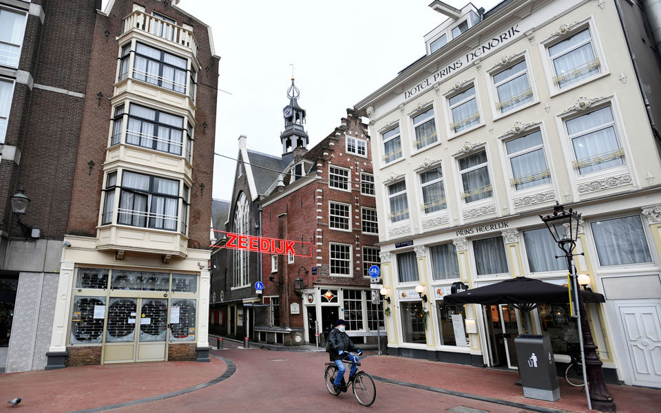 Αυστηροποίηση των lockdown σε όλη την Ευρώπη (εικόνες)-3