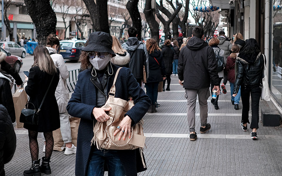 Ουρές στα καταστήματα σε Αθήνα και Θεσσαλονίκη (εικόνες)-7