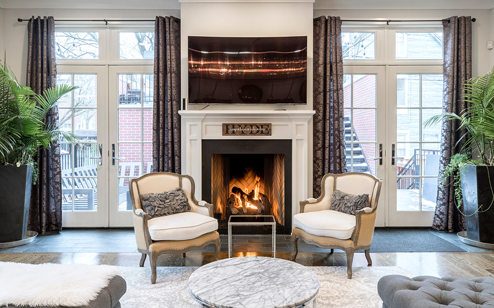 μοντέρνες-ιδέες-για-επενδύσεις-τζακι-561233566