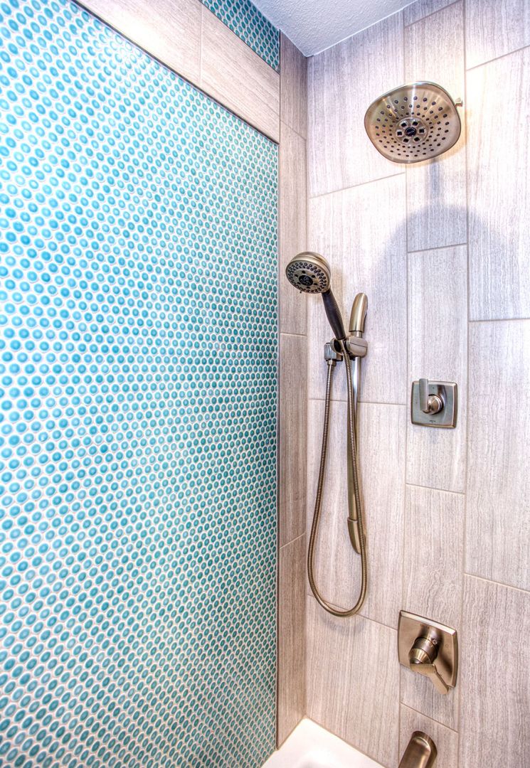 Μοντέρνα πλακάκια μπάνιου-7