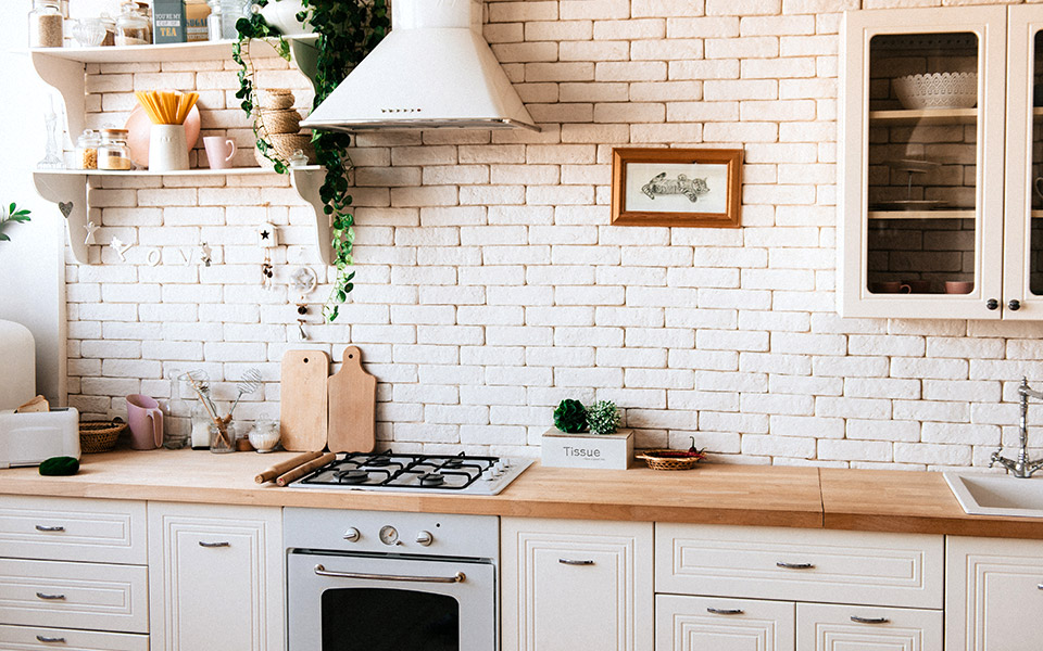 κορυφαία-υλικά-για-την-κατασκευή-πάγκ-561233893