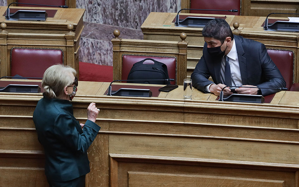 την-καθαίρεση-των-μελών-του-δσ-της-ειο-ζ-561238117