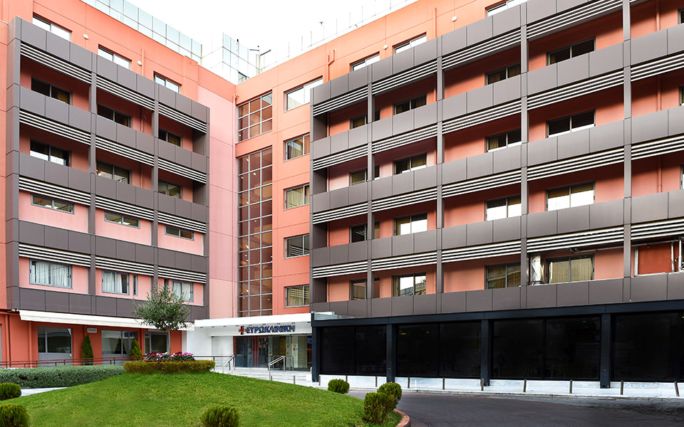 το-μέλλον-της-ρομποτικής-χειρουργική-561259651