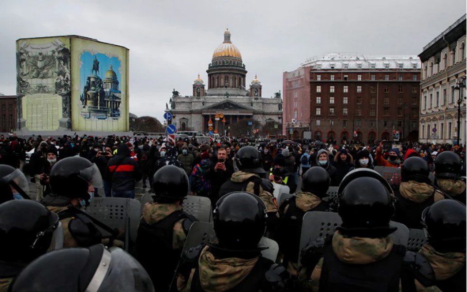 κρεμλίνο-χούλιγκανς-και-προβοκάτορε-561248473