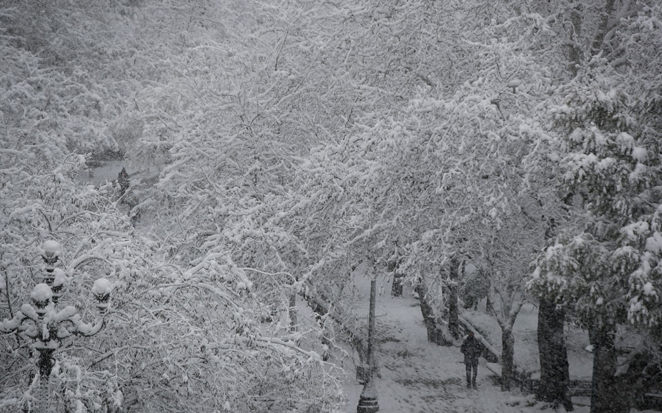 μήδεια-υποχωρεί-σταδιακά-ο-χιονιάς-561267067