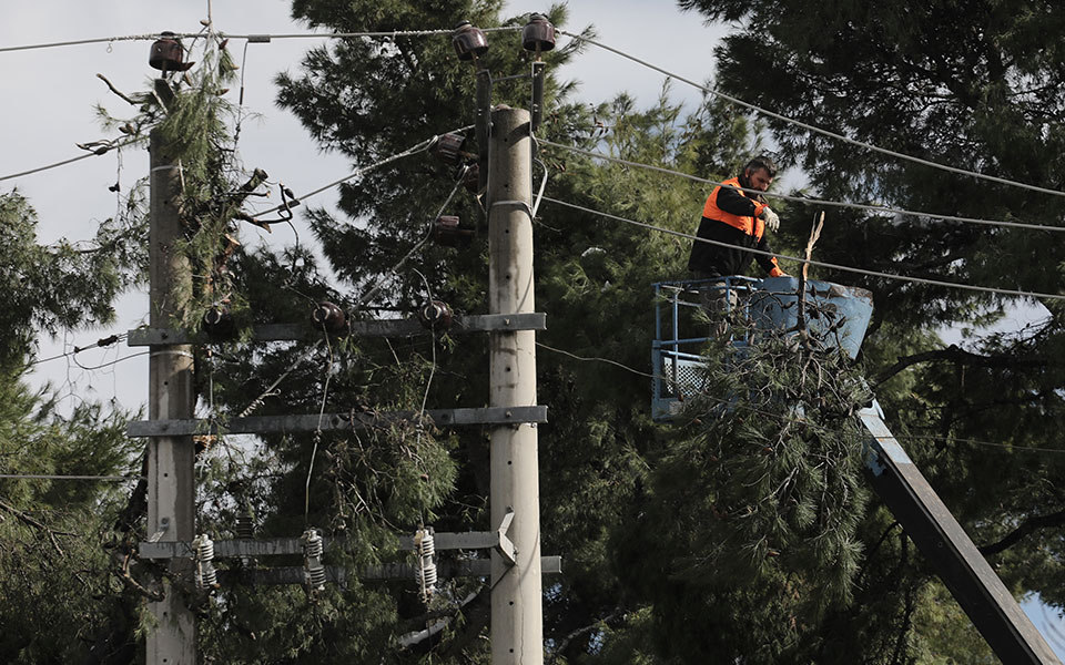 στο-στόχαστρο-των-κομμάτων-η-κυβέρνησ-561269773