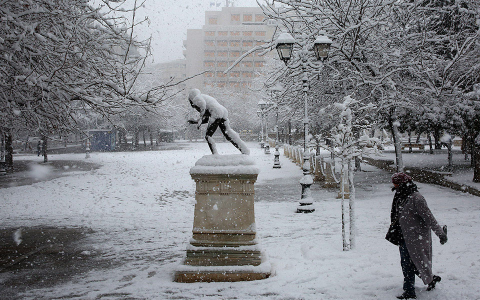 Ολονύχτια μάχη για αποκατάσταση της ηλεκτροδότησης-2