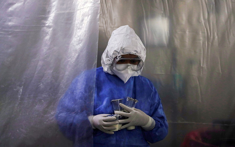 Νεογέννητα δίνουν μάχη με την Covid σε μαιευτήριο του Μεξικό-6