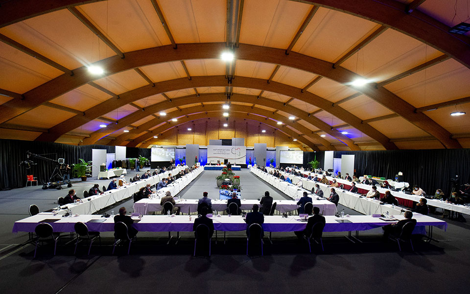 νέα-μεταβατική-κυβέρνηση-στη-λιβύη-561254449