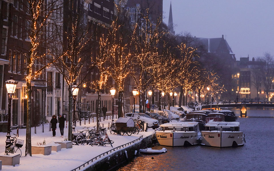 Ψυχρή εισβολή έντυσε στα λευκά την Ευρώπη (εικόνες)-6