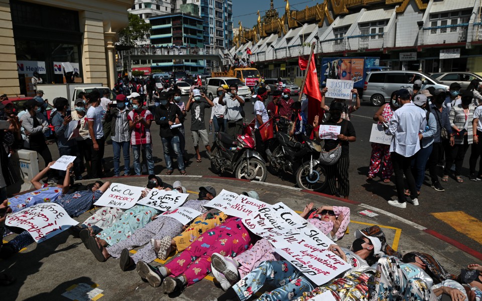 μιανμάρ-συνεχίζονται-οι-διαδηλώσεις-561258610