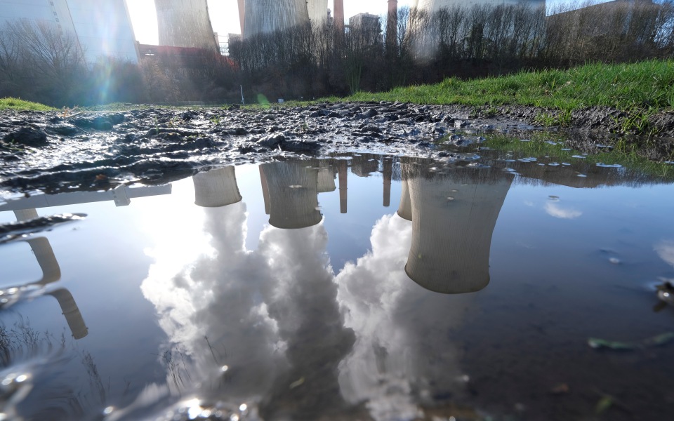 επίσημη-επανένταξη-των-ηπα-στη-συμφων-561270265