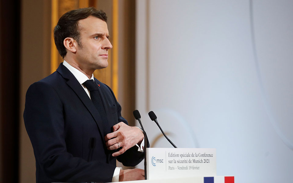 επείγουσα-διανομή-εμβολίων-στις-φτωχ-561270826