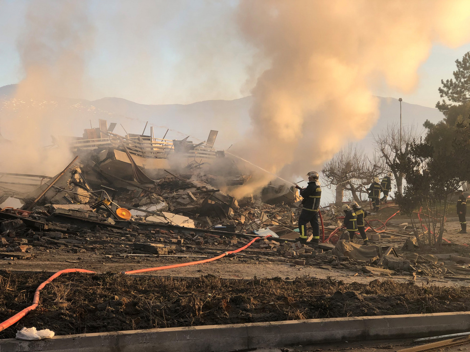 Καστοριά: Εικόνα καταστροφής μετά την έκρηξη στο ξενοδοχείο «Τσάμης»-1