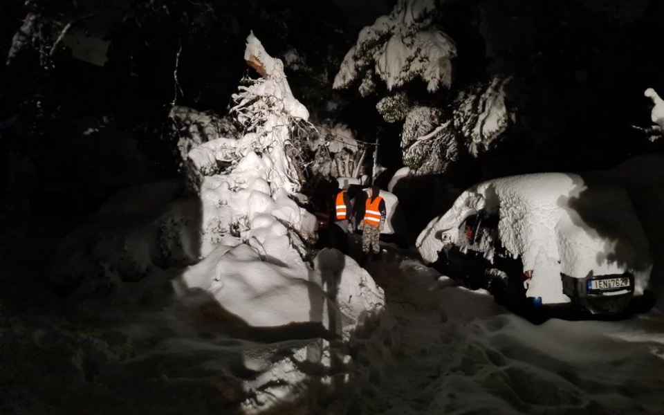 ολονύχτια-μάχη-για-την-αποκατάσταση-τ-561268006