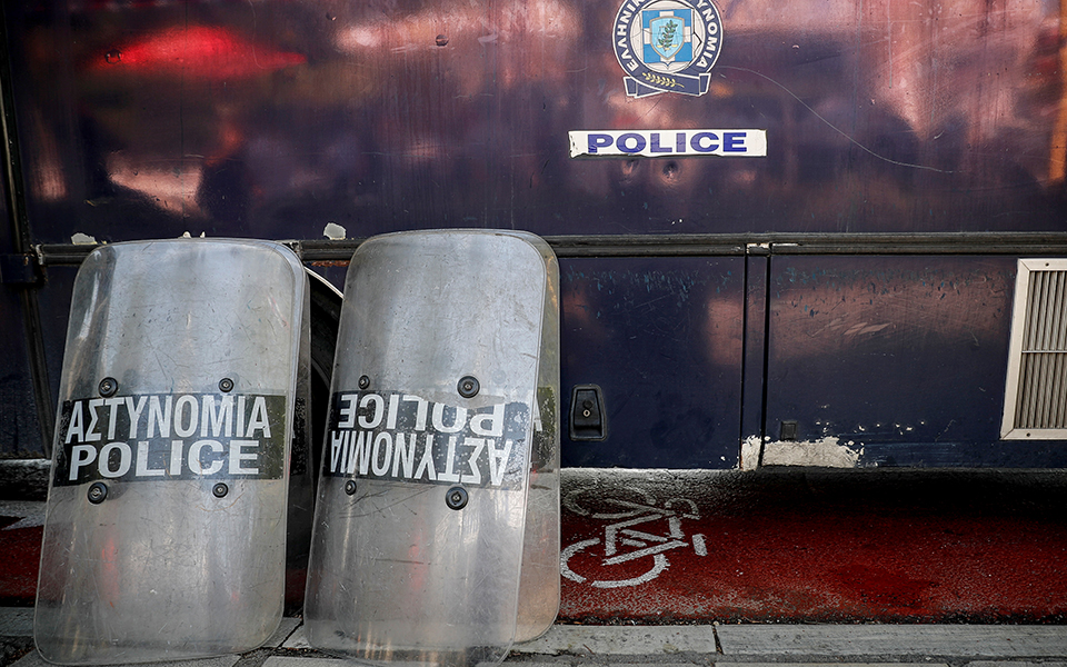 σε-καραμπόλα-στον-κηφισό-η-κλούβα-που-μ-561261181