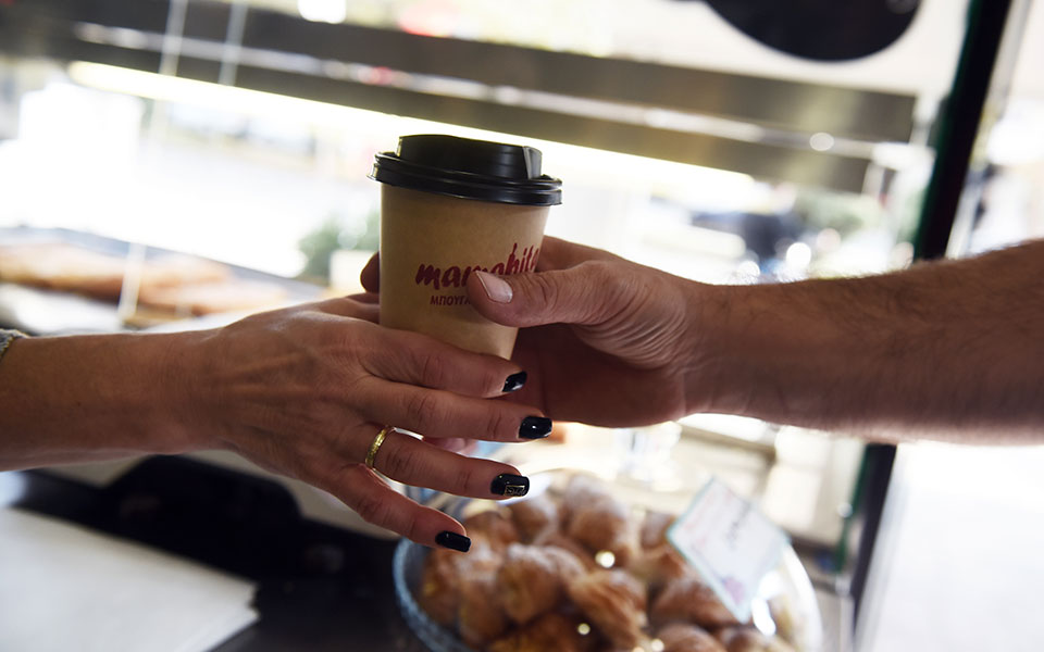 πότε-και-πού-ισχύει-η-απαγόρευση-του-take-away-561254908