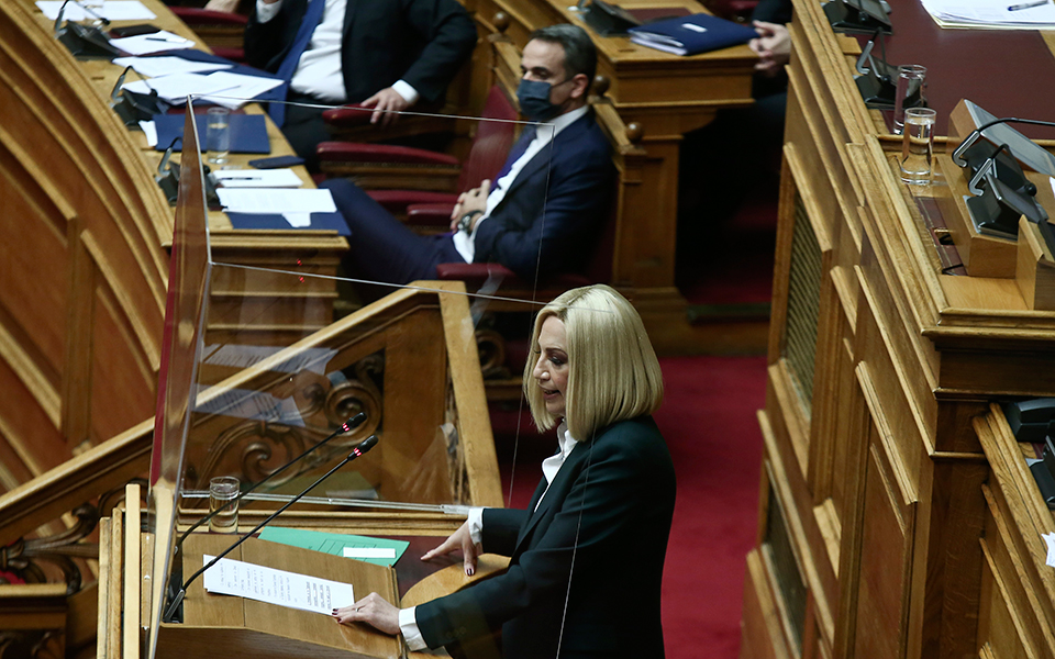 σαφές-στίγμα-αυτόνομης-πορείας-από-φ-γ-561252064