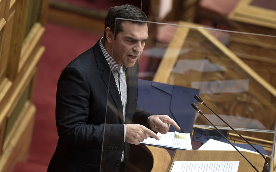 σκληρή-πολιτική-αντιπαράθεση-για-την-561257098