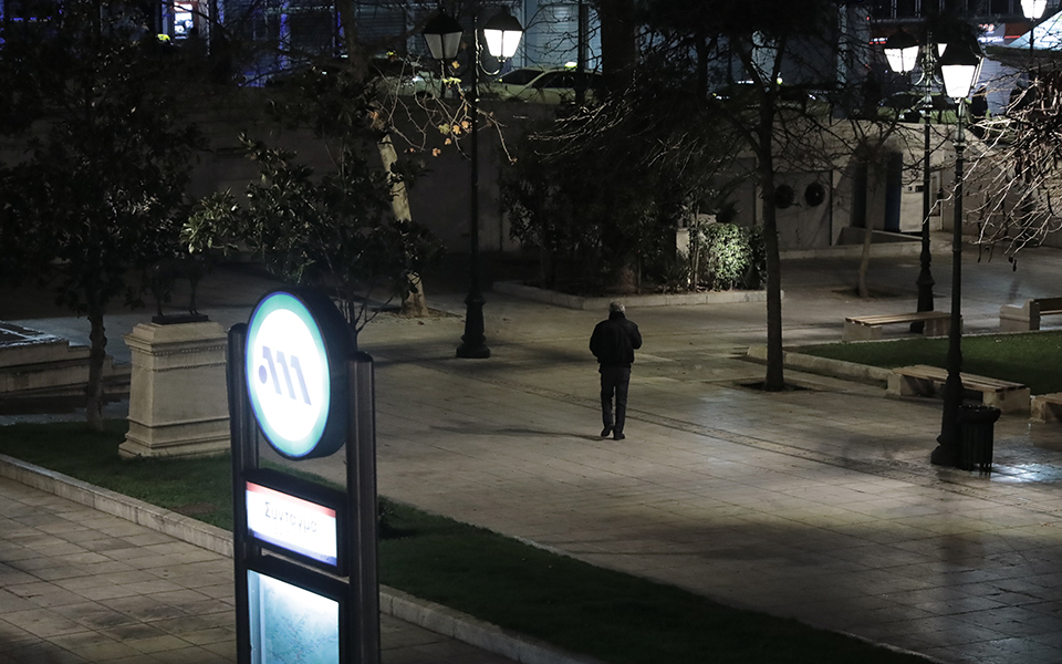 lockdown-18-ημερών-θα-είναι-αρκετό-561261223