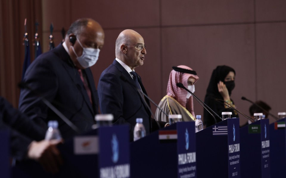 ν-δένδιας-η-ελλάδα-γέφυρα-μεταξύ-αν-με-561260881