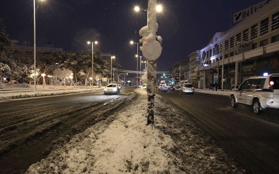έλεγχοι-covid-τρεις-συλλήψεις-και-692-περιπτ-561266176