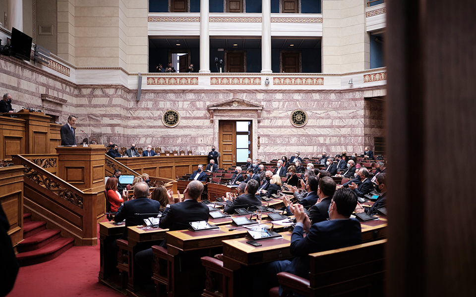 πολιτική-σύγκρουση-για-κουφοντίνα-561279607