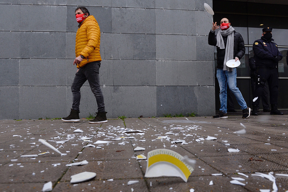 Τα σπασμένα