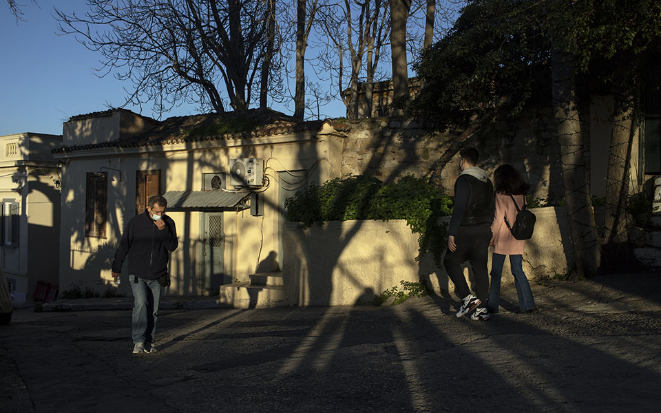 υπό-εξέταση-σύσταση-για-διπλή-μάσκα-561260158