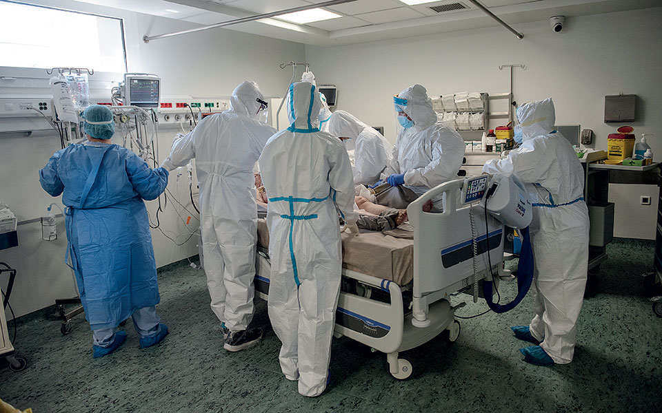 Ένας χρόνος μετά-1